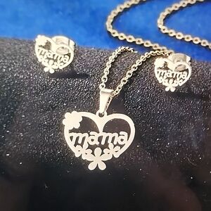 ✨️ Stainless Steel MAMA necklace/earrings Set ✨️